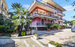 3 Bedroom Pet Friendly Apartment In Angri